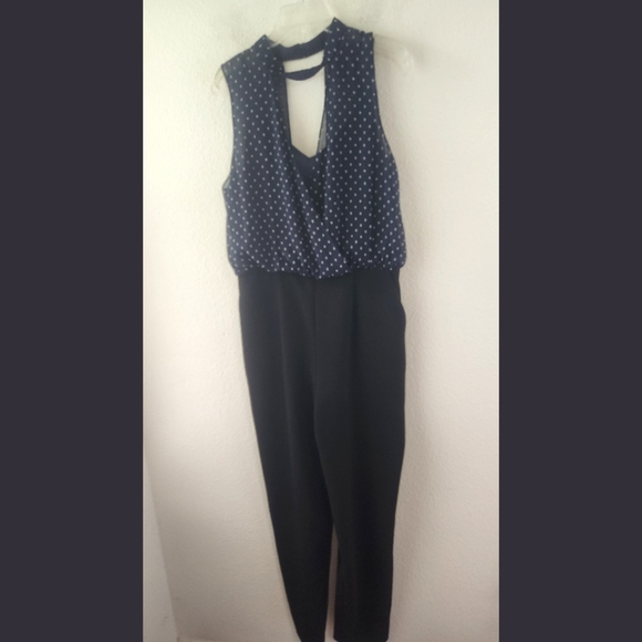 BCBGENERATION Sleeveless Jumpsuit Sz 12 - Picture 1 of 7